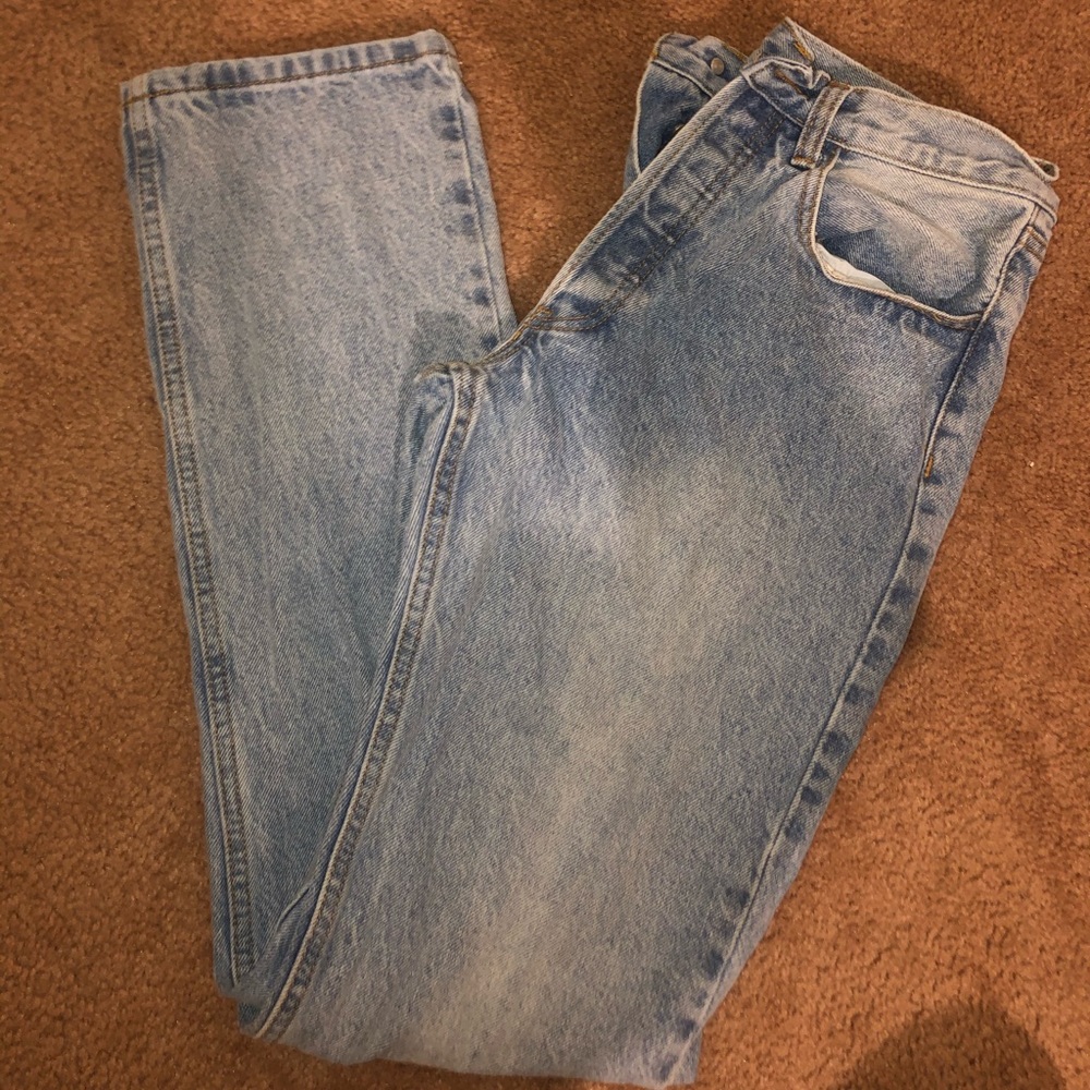 Brandy Melville vintage style button fly mom jeans
